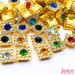 Chaton Quadrado Com Base ABS dourado com Strass 10mm X 10mm C/500-Unidades - Imagem 2