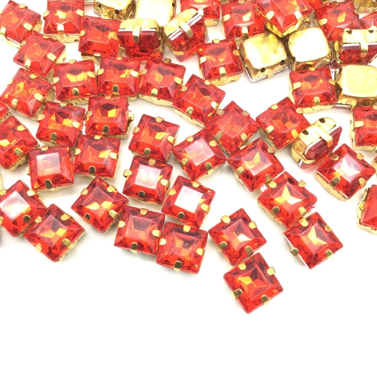 Pedra Engrampada Quadrado Base Dourado 8mm X 8mm C/100unidades - Imagem 15