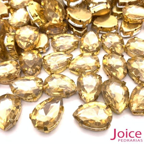 Pedra Engrampada Gota Nude Base Dourado 13mm X 18mm C/200unidades